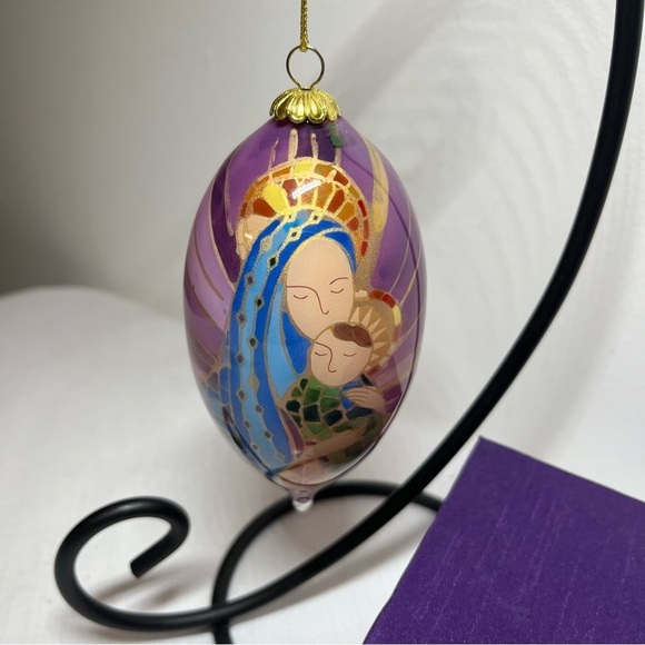 Pier 1 Handmade Li Bien Christmas ornament ball. Mary Jesus. Christmas. - Picture 2 of 6